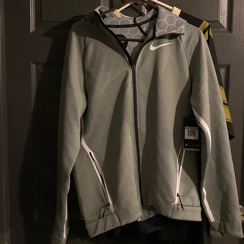 Nike Therma Sphere Max zip up hoodie